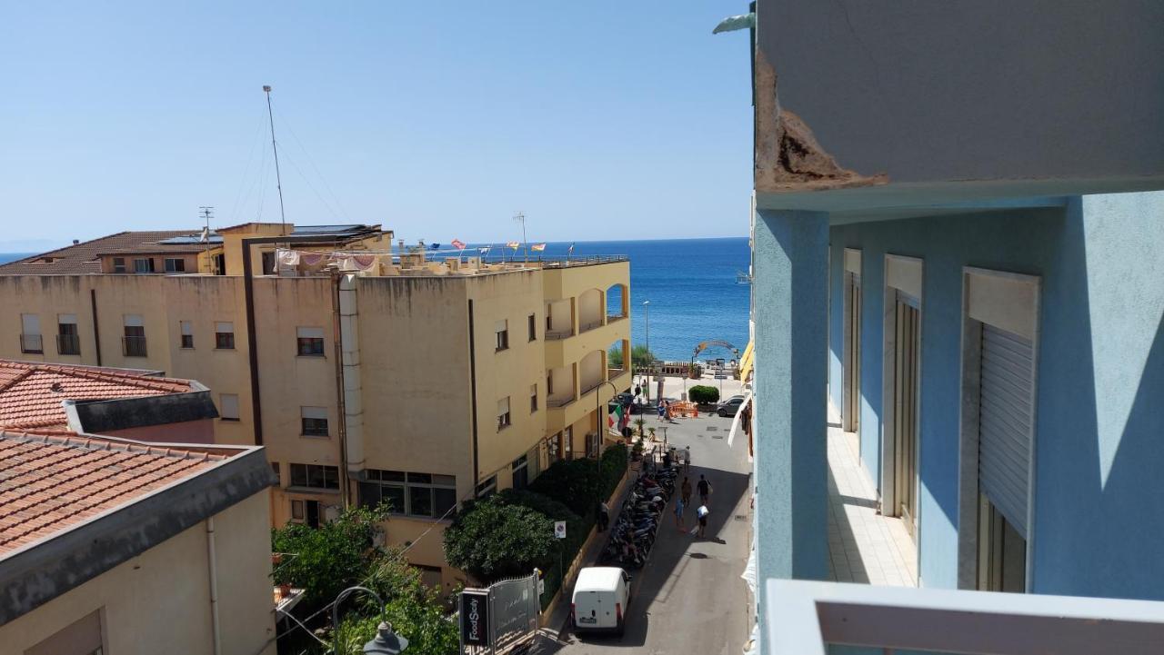 Casa Floridea -Mediterranea Sicilia Apt Cefalù Buitenkant foto