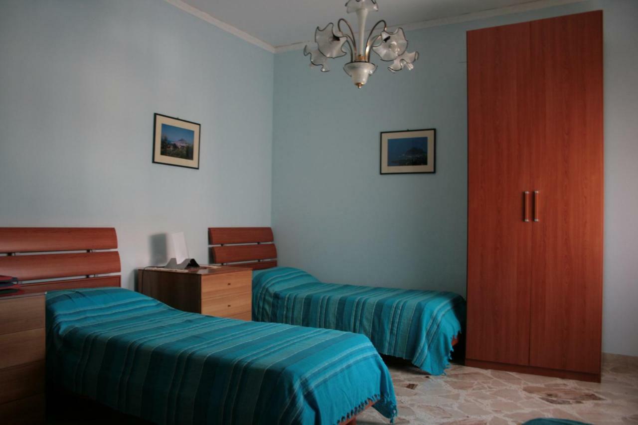 Casa Floridea -Mediterranea Sicilia Apt Cefalù Buitenkant foto